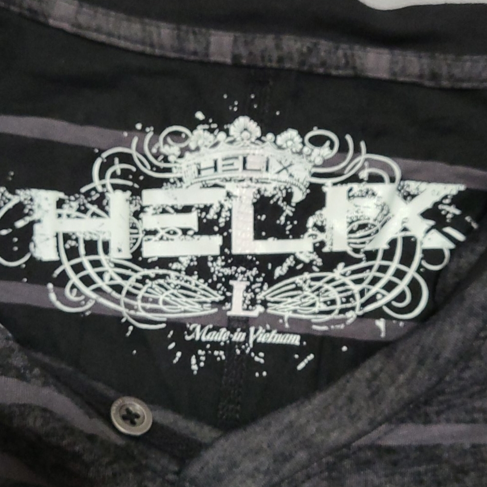 Men's large tee shirt